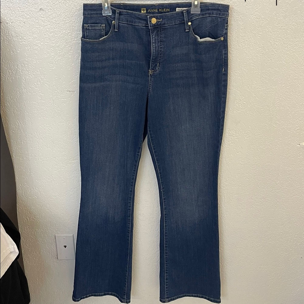 Jeans size 14 highwaisted  boot cut
